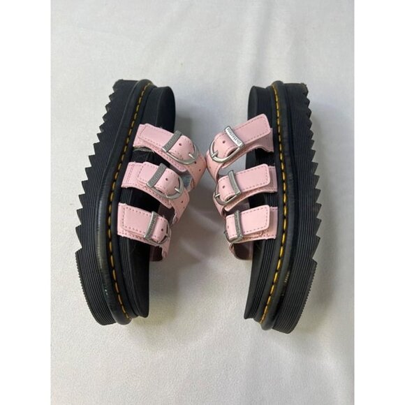 womens size 6 Dr. martens - Picture 4 of 6